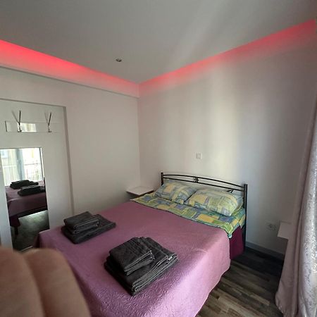 Apartment Center Piraeus Location Kastella Passalimani Port Exterior photo