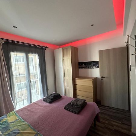 Apartment Center Piraeus Location Kastella Passalimani Port Exterior photo