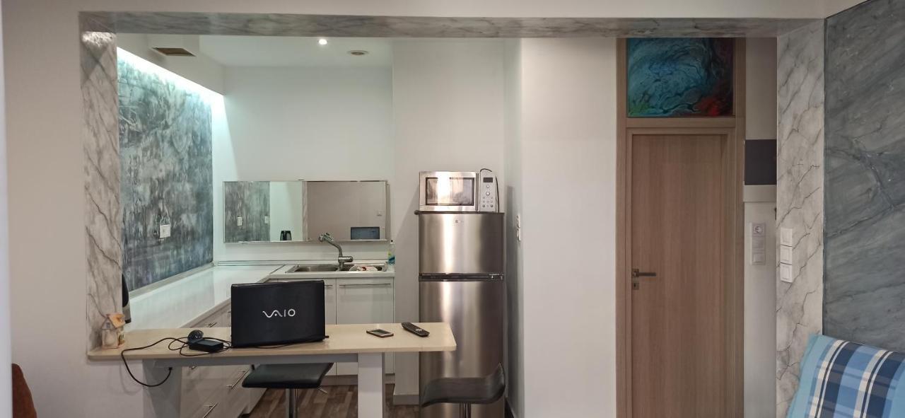 Apartment Center Piraeus Location Kastella Passalimani Port Exterior photo