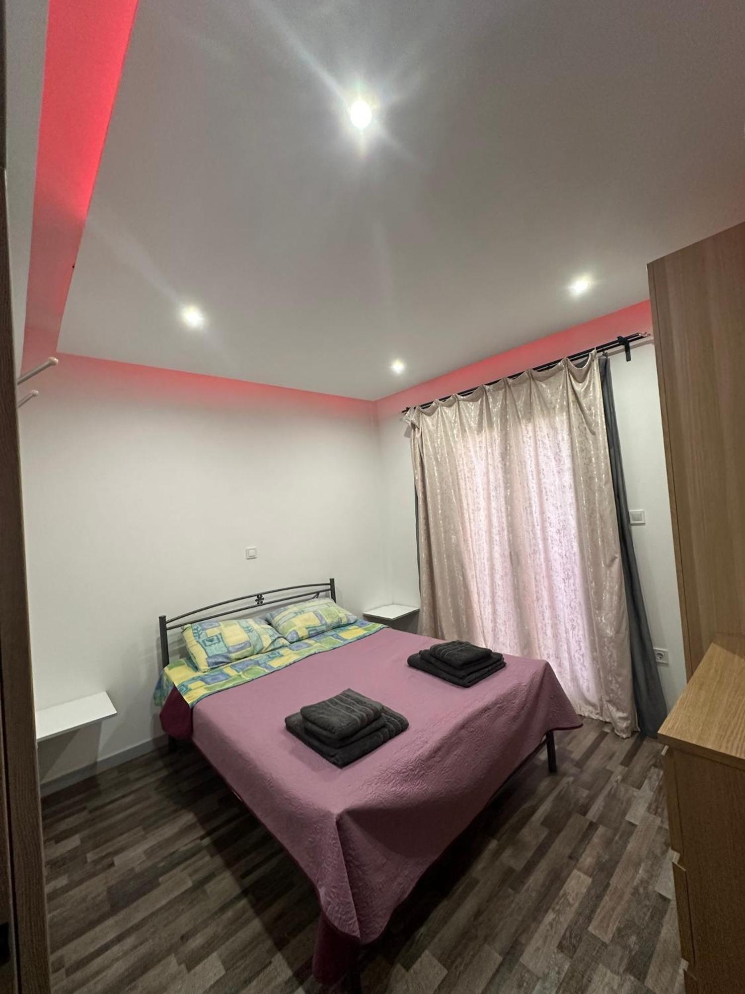 Apartment Center Piraeus Location Kastella Passalimani Port Exterior photo